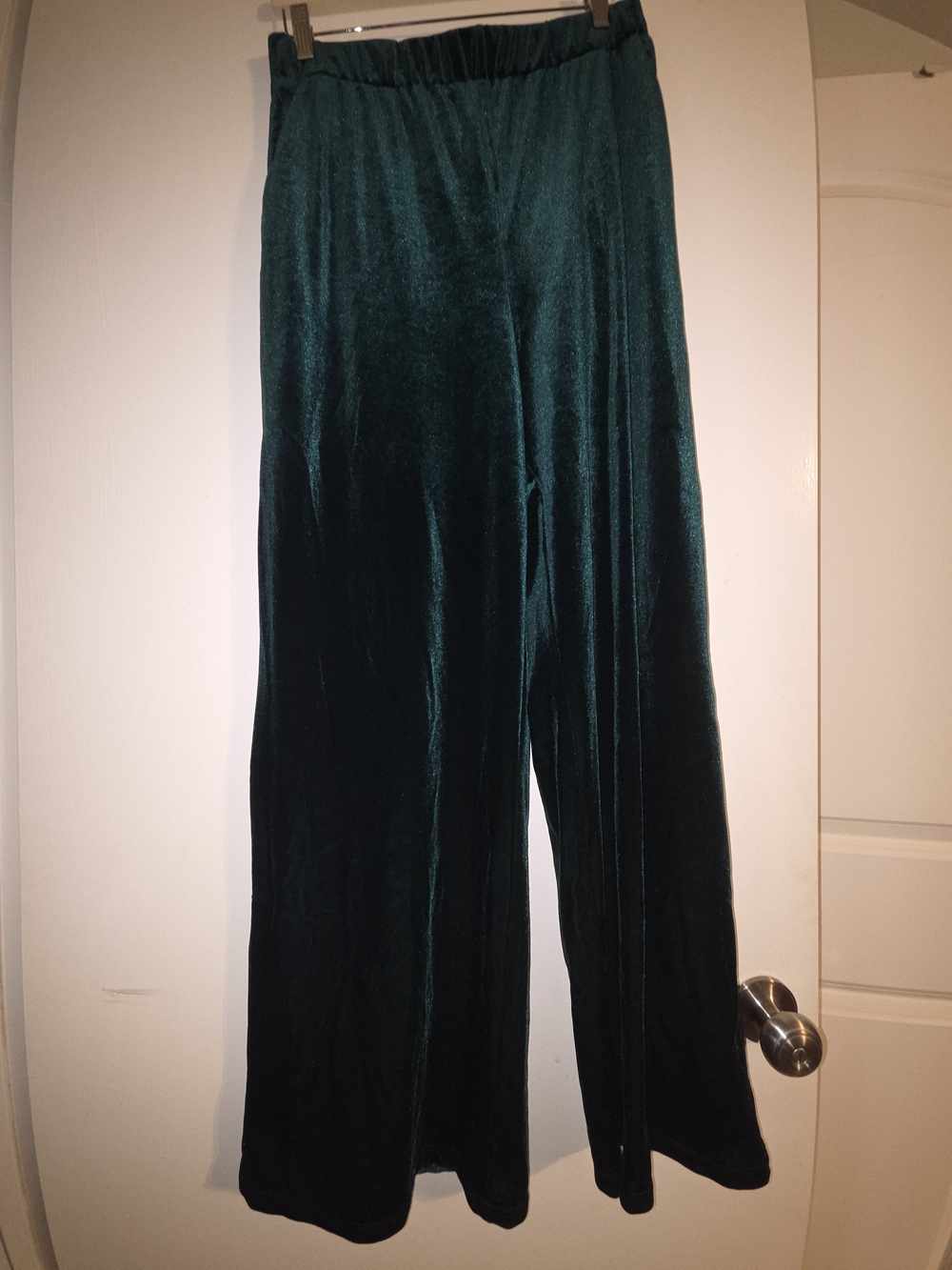 Velvet Wide-Leg Pants & Cropped Cami Set - Dark Green